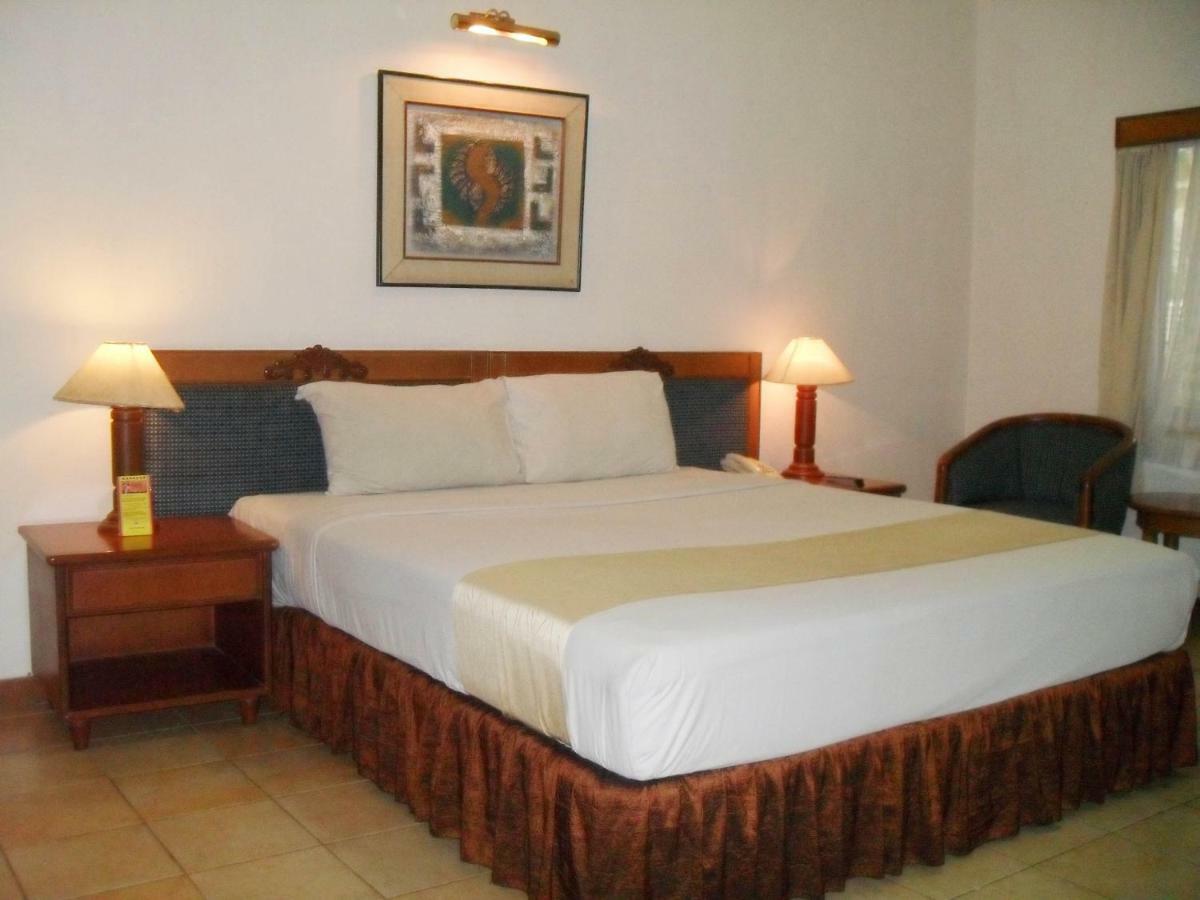 Hotel Pantai Gapura 마카사르 외부 사진