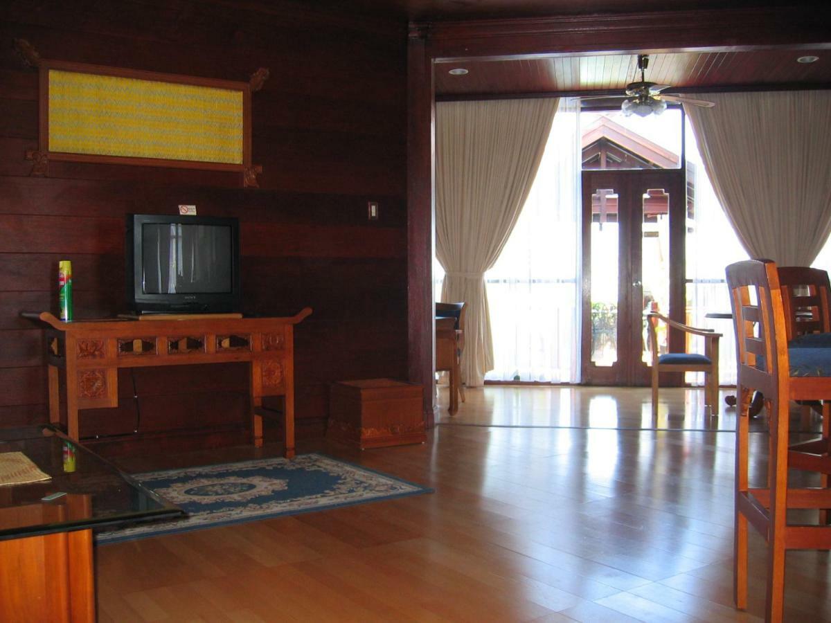 Hotel Pantai Gapura 마카사르 외부 사진