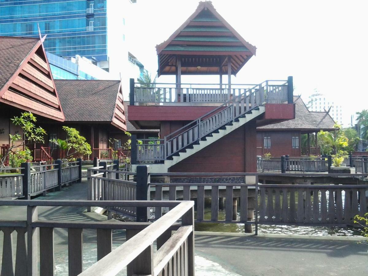 Hotel Pantai Gapura 마카사르 외부 사진